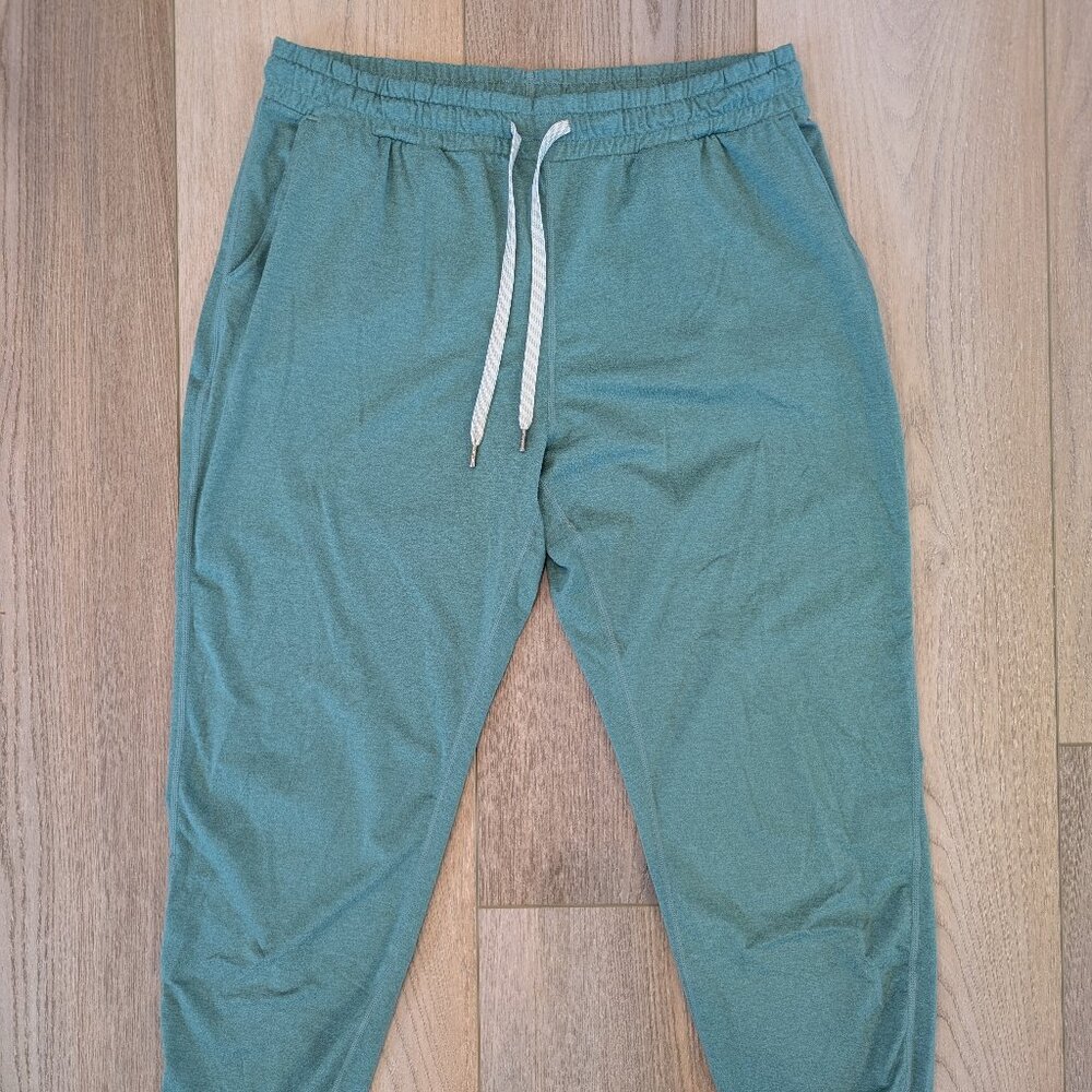 Women's Vuori Joggers - Size L